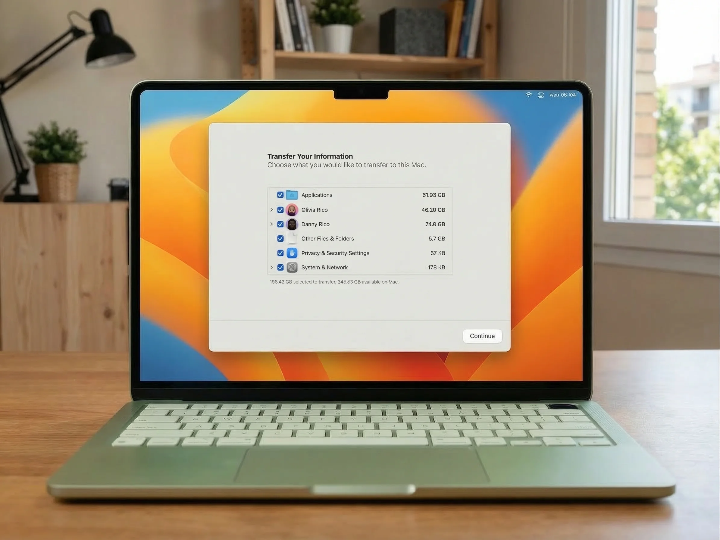 MacBook Neo Migration Assistant screen